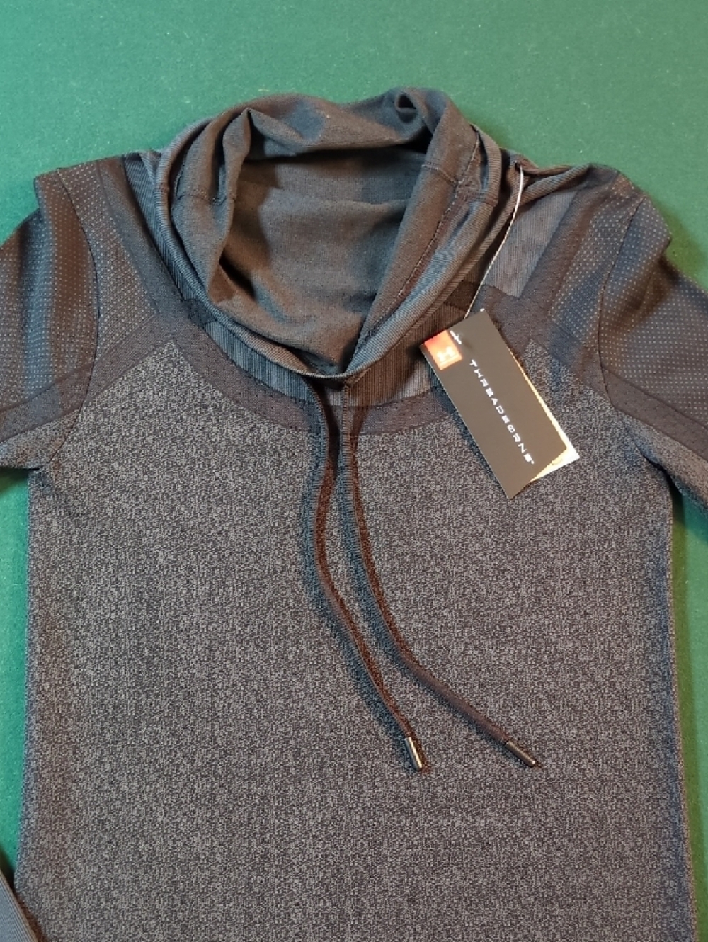 Under Armour Black & Gray Cowl-Neck Performance Pullover Heat Gear - Picture 4 of 14